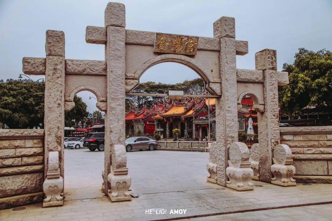 厦门城中村里的冷门寺庙拆迁也无法撼动的钉子地位有的香火旺盛有的