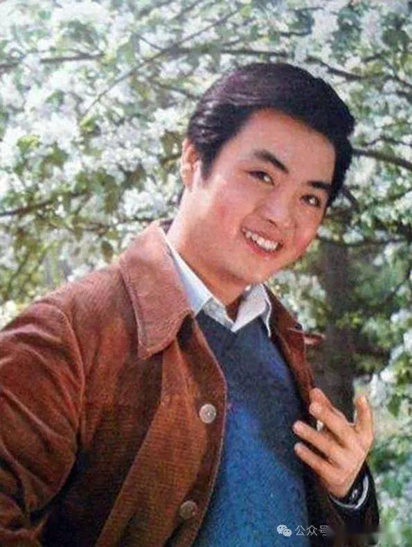 老戏骨毛永明晒家人的团聚照妻子女儿和两个孙子现身