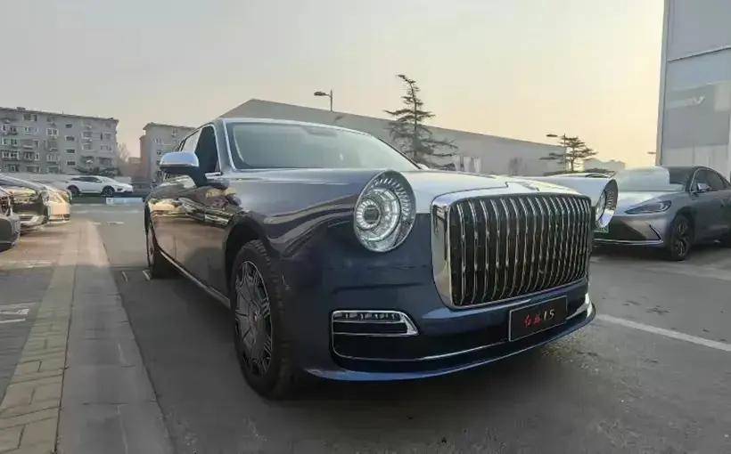 红旗l5正式到店,气场酷似宾利,预计万