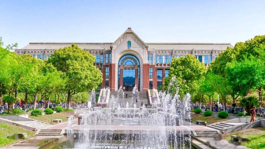 4.5/5.1【名校研学1日营-华东政法大学松江校区】法医实验室:血液实验