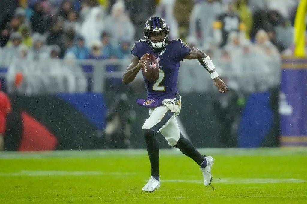 布朗签下最水职业碗四分卫菲尔兹交易加盟钢人竟有如此内幕