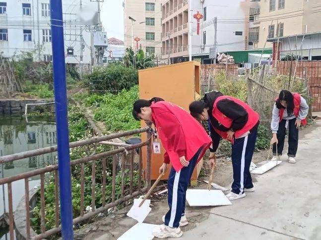 基层动态井都中学开展绿美广东青年先行河我一起巡河护河志愿服务活动