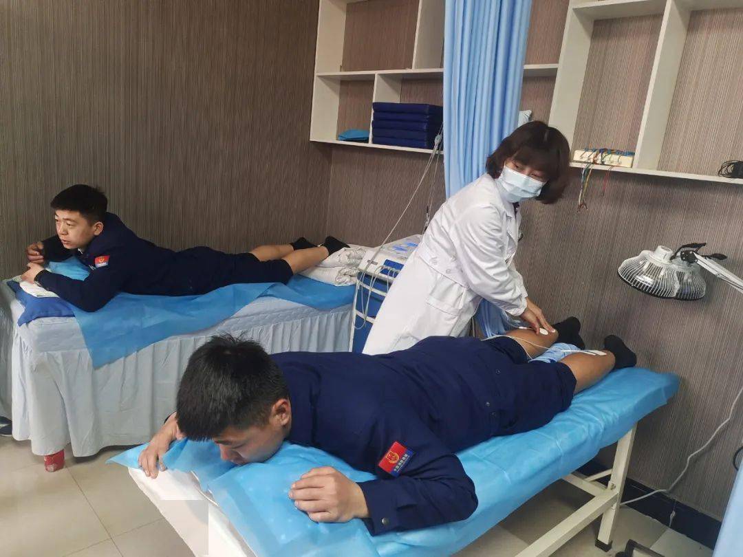 您守护安全,我守护健康——卫健委党委党员志愿服务队为消防员开展健