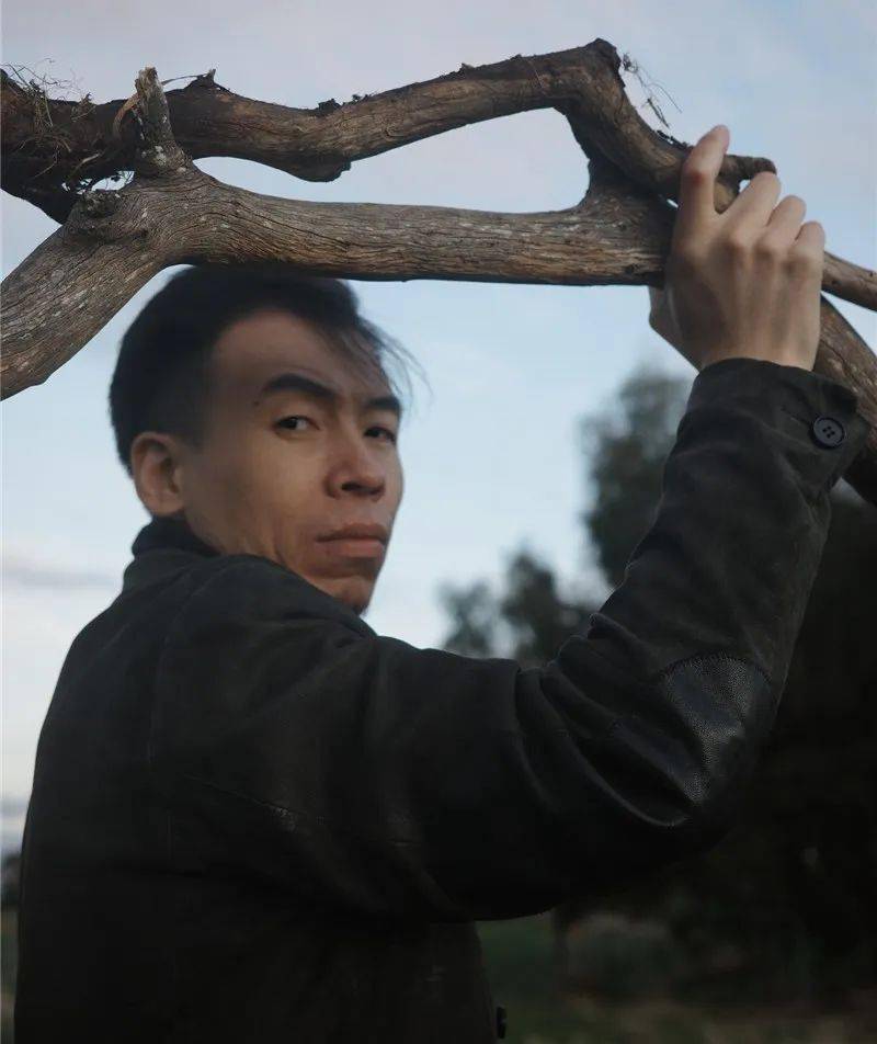 预告在场王式廓艺术扶持计划暨第六届中国当代青年艺术