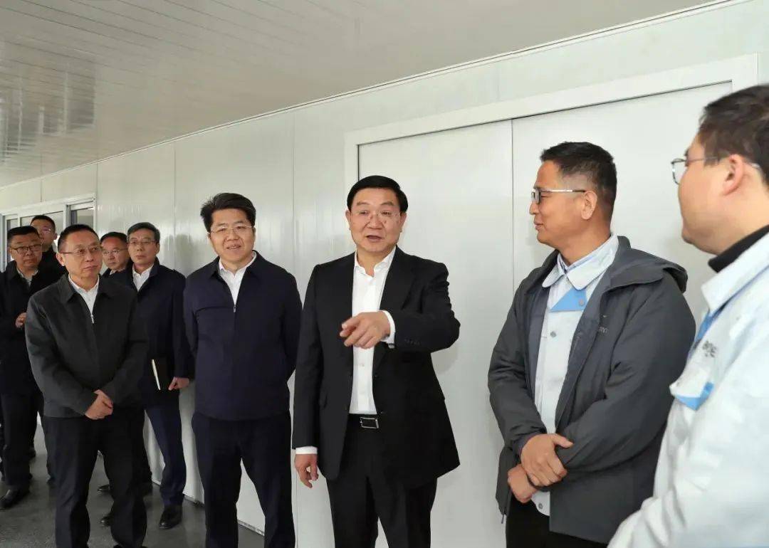 有困难现场解决推进重大项目建设市长现场办公