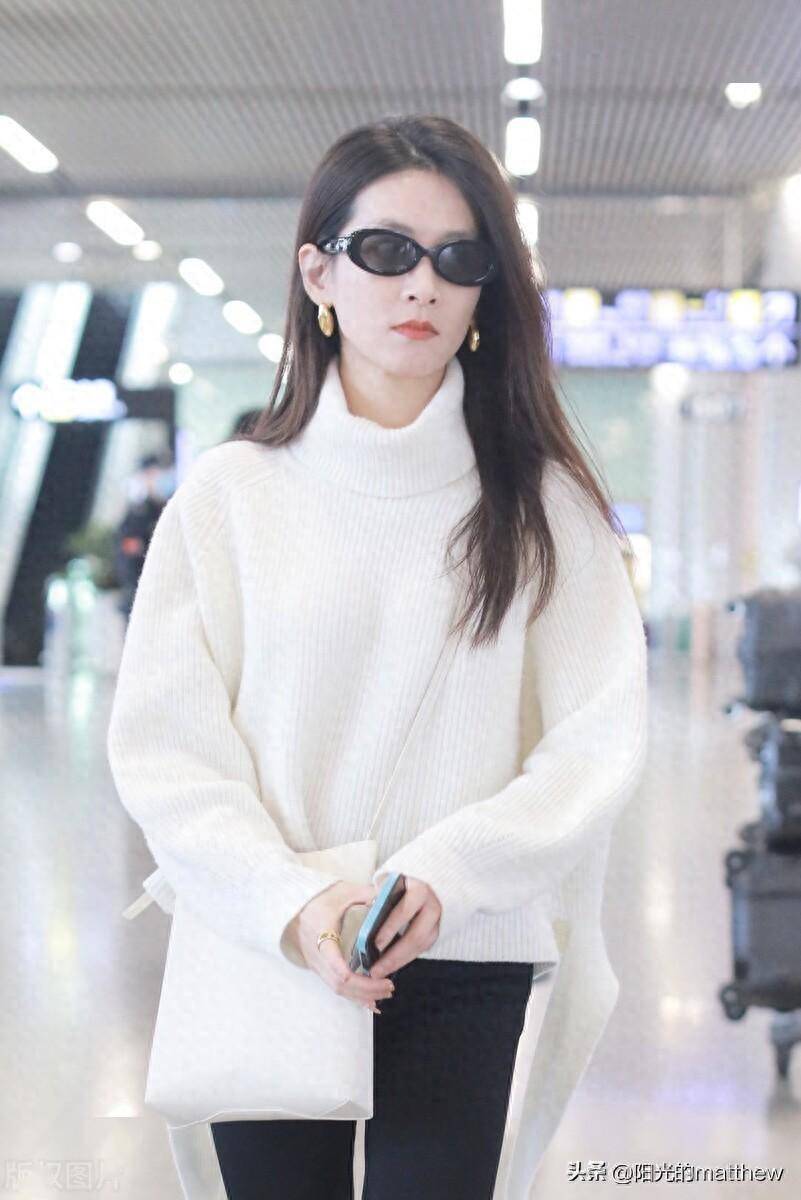 陈昊宇抵达长沙机场,准备浪姐5《乘风2024》—公录制_湖南