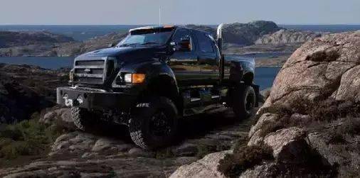 福特f650,号称世界上最大的量产皮卡也叫超——级皮卡康明斯6.