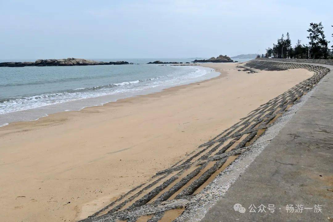 春日,涨潮后不一样的沙滩——晋江沿海线