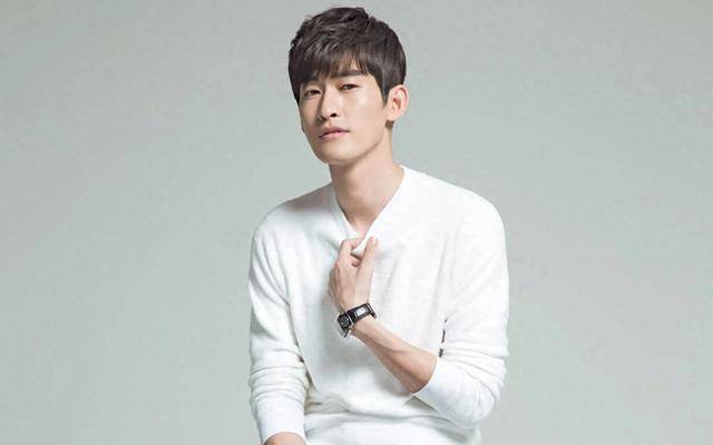 张翰是一个备受瞩目的明星