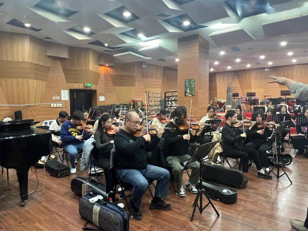 文艺行在行动北京交响乐团大师课再进人民大学校园