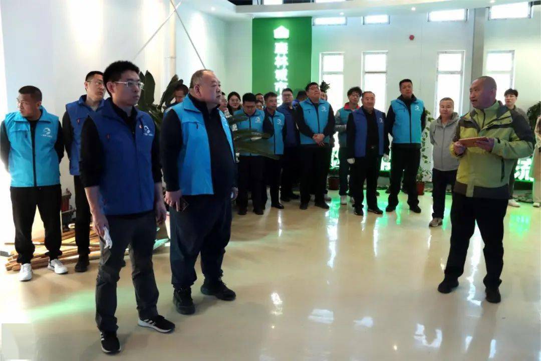 植此青绿共树未来大兴区生态环境局组织开展全民义务植树活动