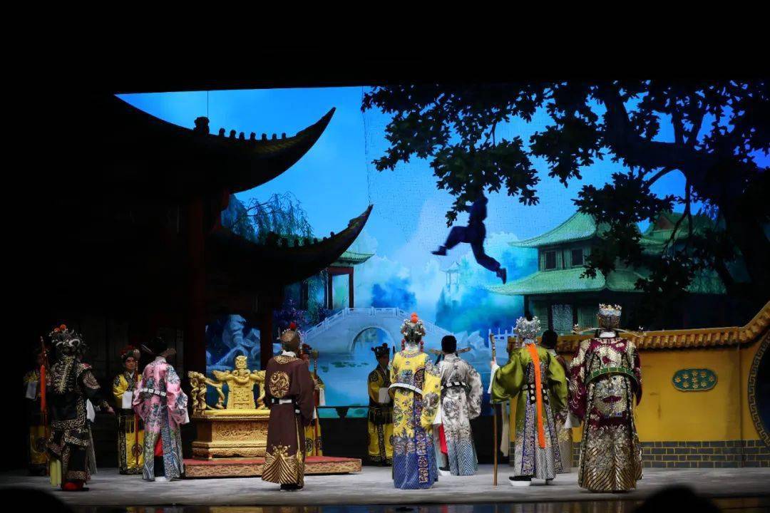 践行三并举方针繁荣京剧剧目创作