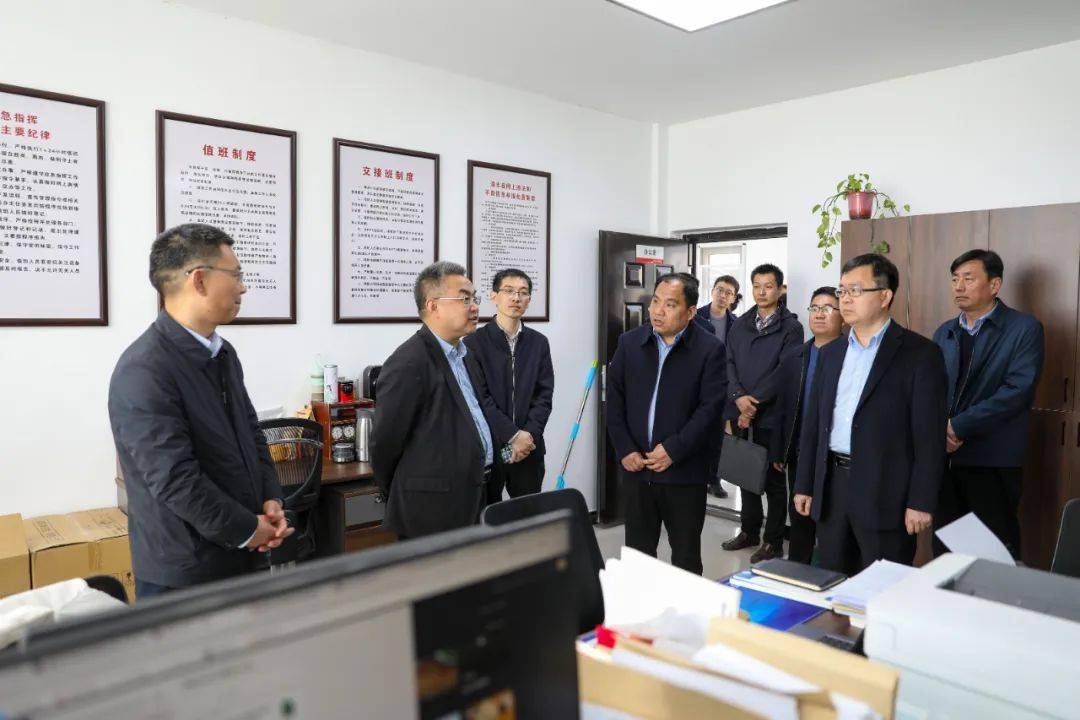 市委网信办主任张华,市委网信办副主任邵强,县委副书记苏本长,县委