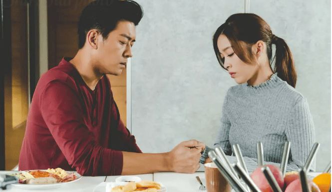 开局炸裂,tvb这次的伦理大戏真猛_明芯_女儿_丈夫