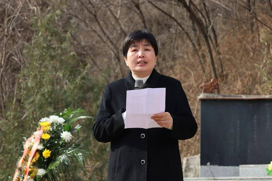 阜平县教体系统举办纪念邓小岚老师逝世两周年活动