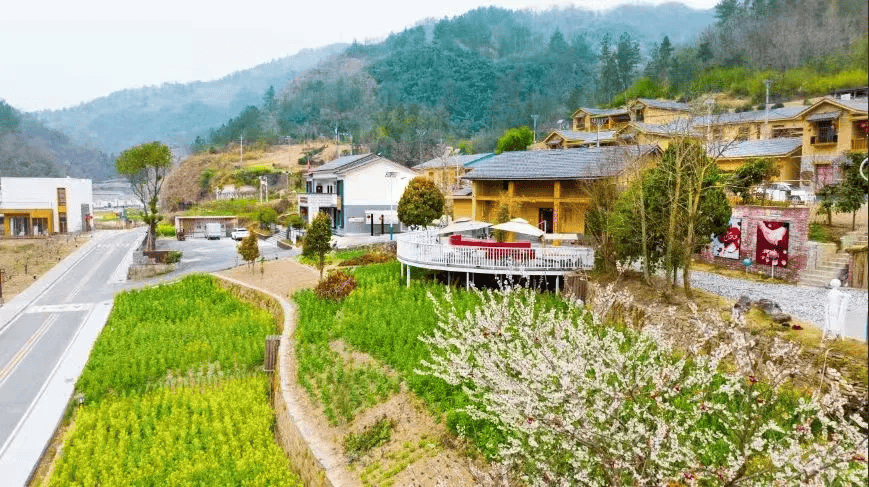 鄂坪乡黄花沟村△新洲镇楠木湖△水坪镇水坪街村△桃花岛夯土小镇