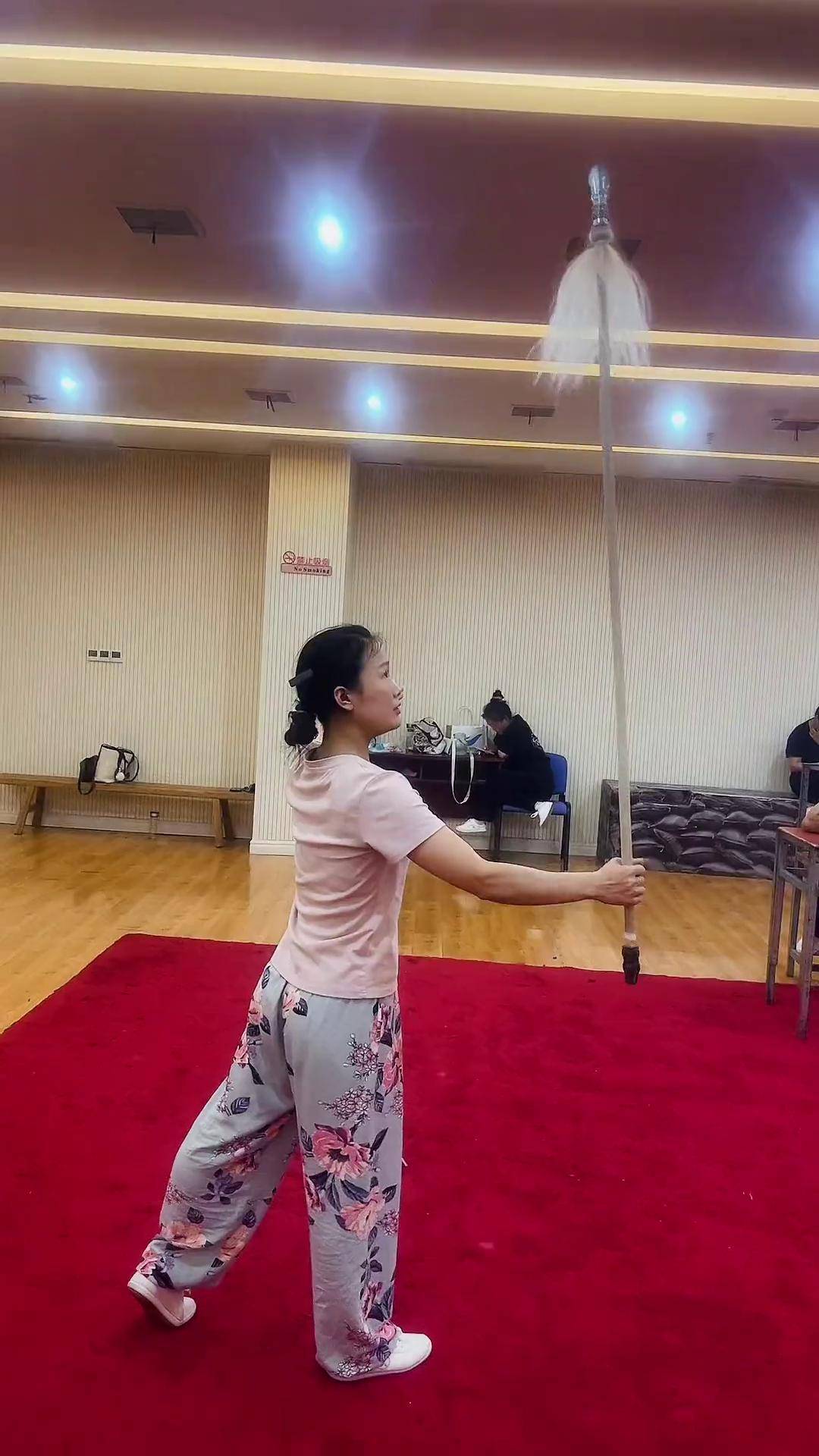 青年戏曲传播者 日常练功 5秒钟视频