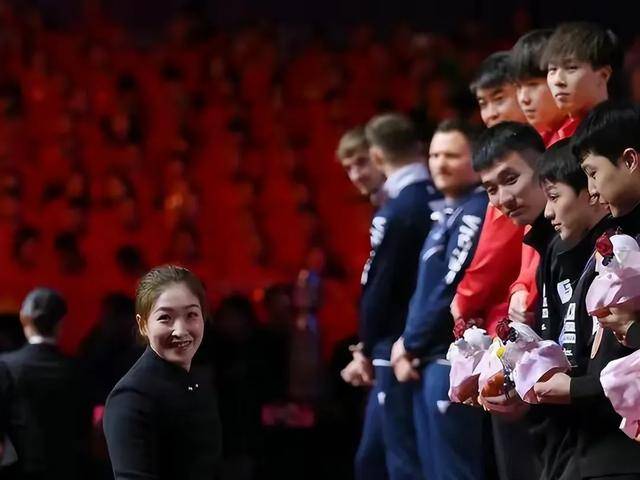 刘诗雯宣布复出,与王曼昱孙颖莎争夺世界冠军_乒乓球_选手_比赛