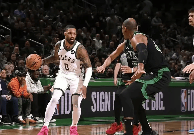 字母哥蓝领化彻底了沦为利拉德的小弟还不是怪他没篮子