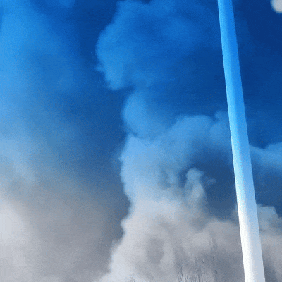 青岛大火浓烟滚滚