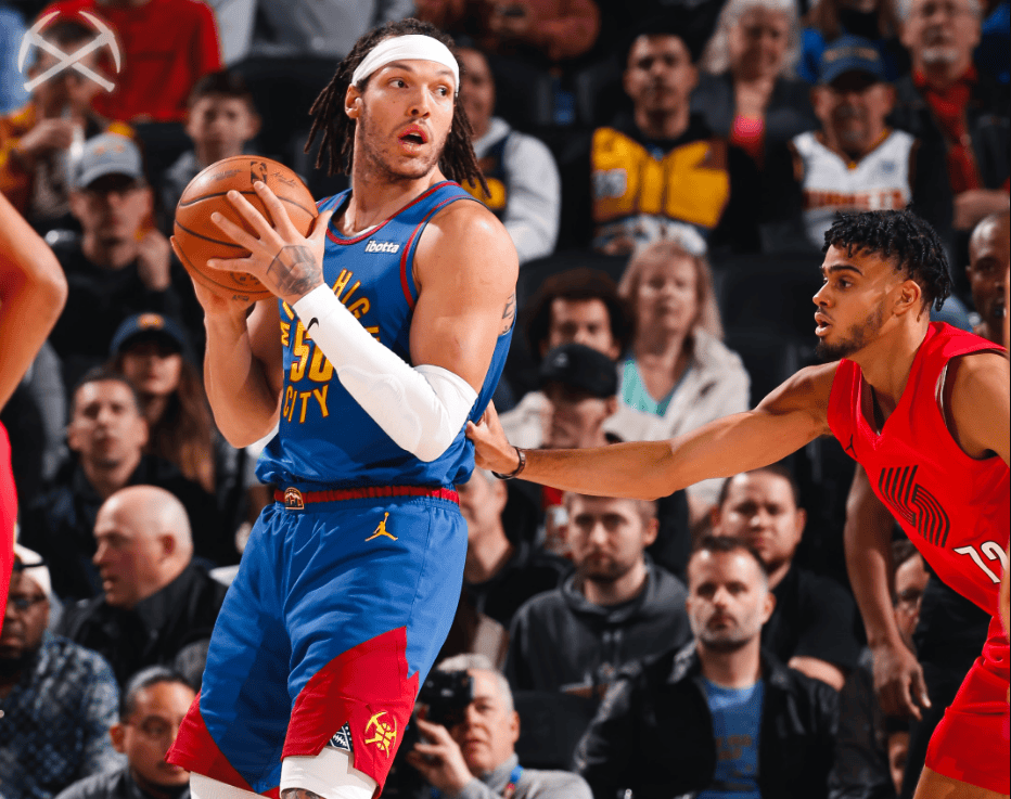 轮休双核依旧连胜马龙将大金链交予戈登暗示掘金联盟已无对手