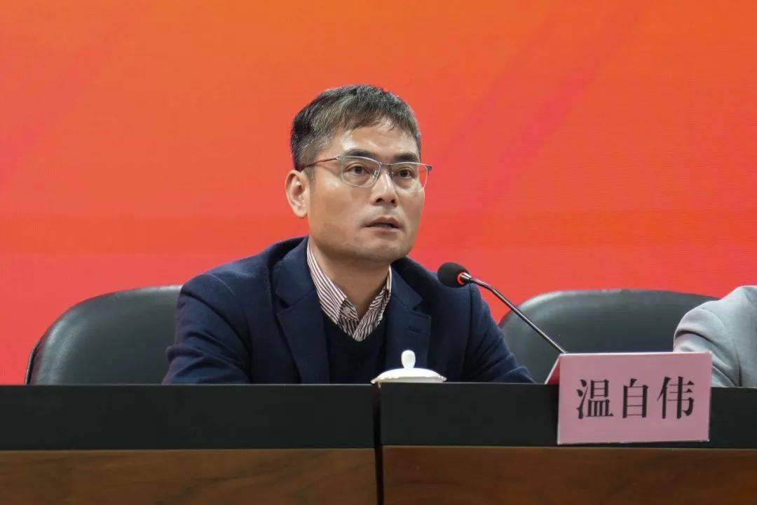 凝心聚力提质效乘势而上谋发展洞头区召开建筑业发展大会