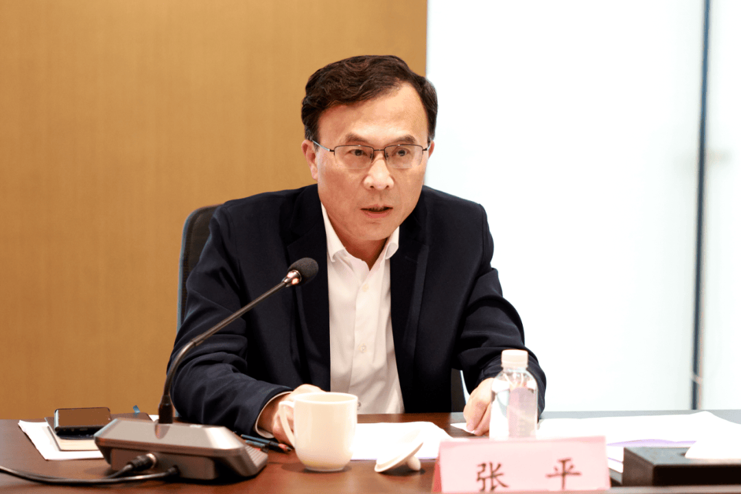 张平在代表建议开门办工作座谈会上强调同题共答同向发力推动代表建议