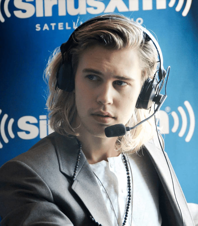 一句kneel,让大家嗑生