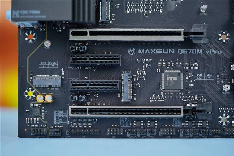 企业用户该买什么样的主板铭瑄msq670mvpro主板评测强悍的扩展能力与