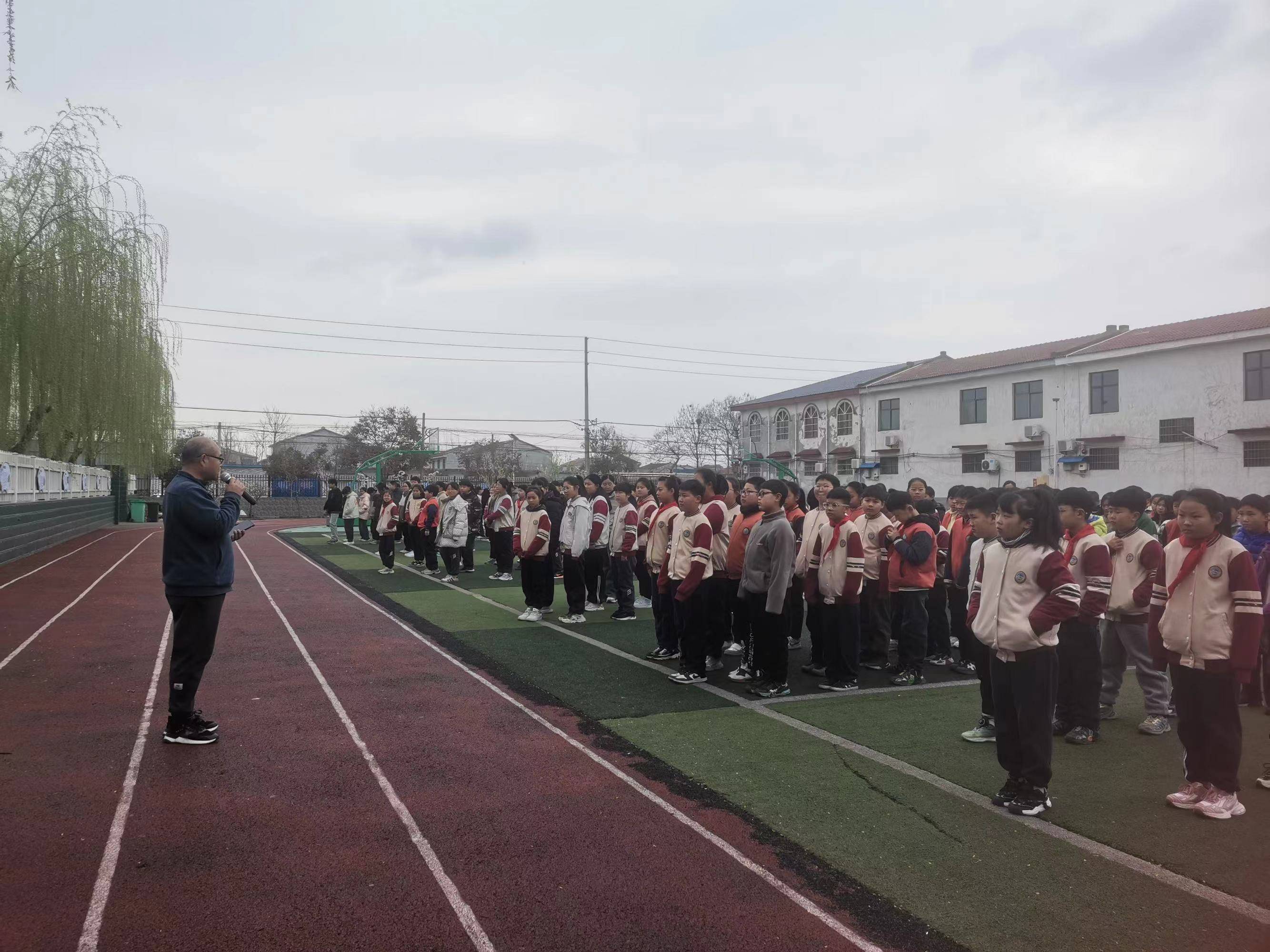 生命安全记于心防震演练践于行许衡教育集团府城中心学校开展防震紧急