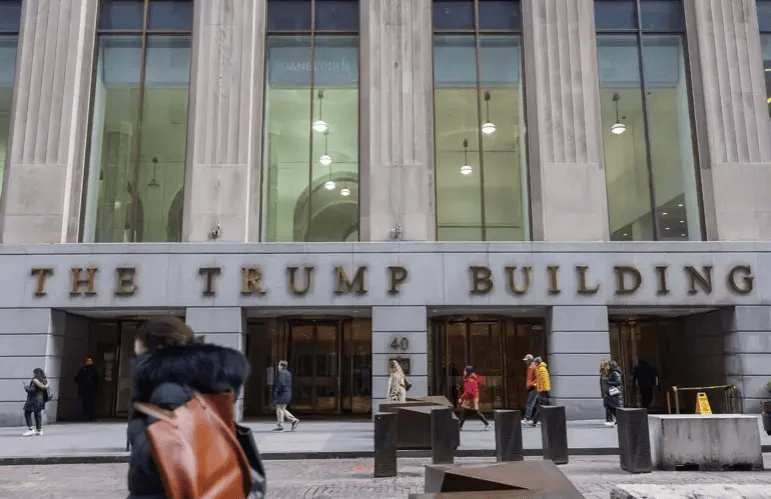 刚刚川普拿到巨折