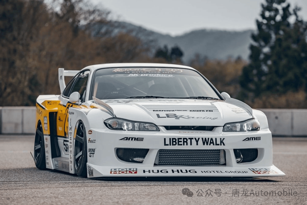 【日产双雄】liberty walk 日产飞鸡x天际线er34日本jdm汽车文化中的