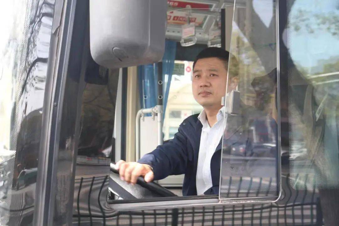 吴泽勋_乘客_邱小燕