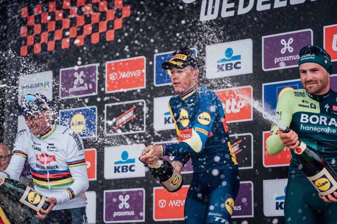 阻止范德普尔的男人出现了佩德森冲刺拿下根特韦弗尔海姆