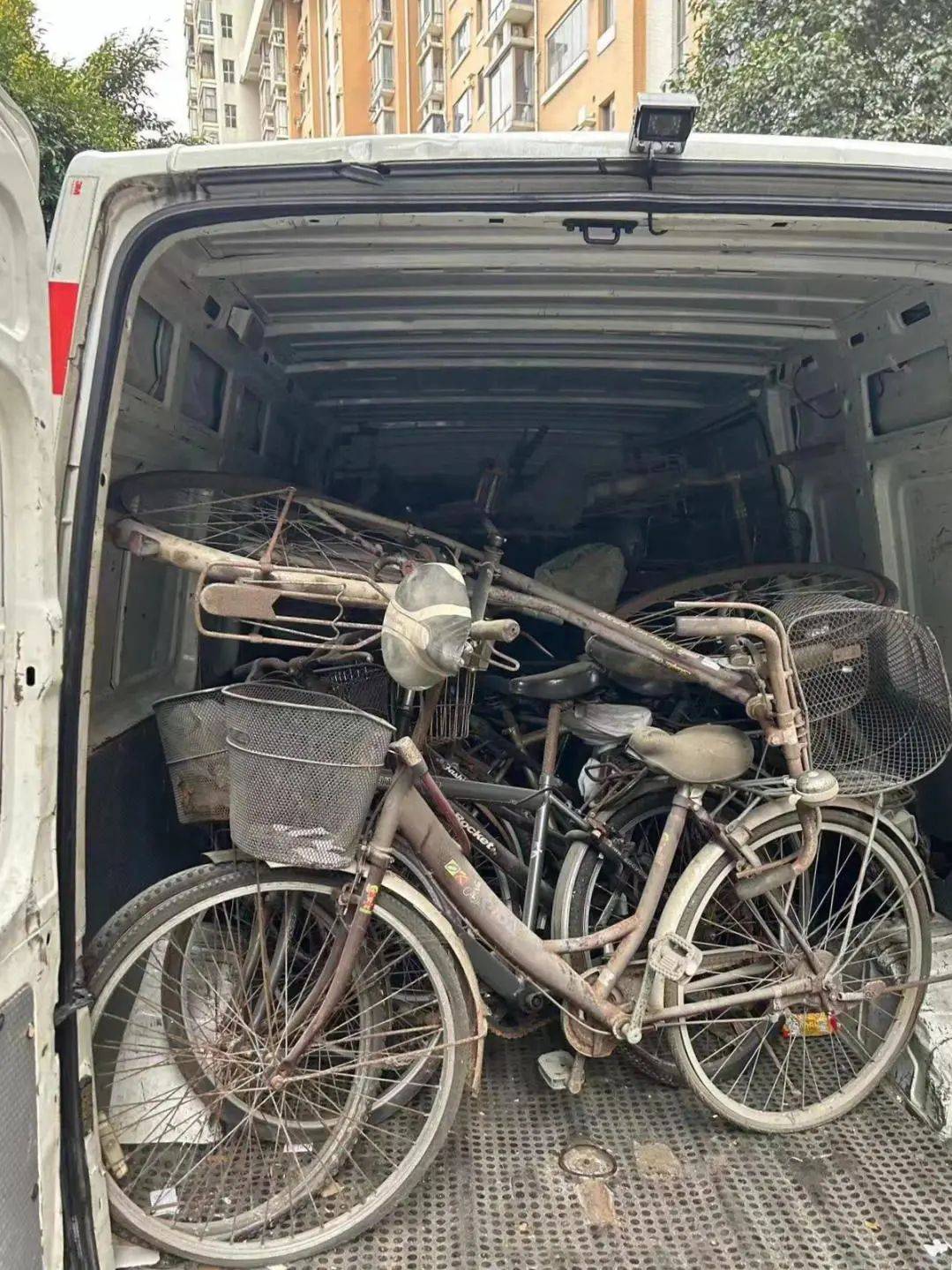 小区僵尸自行车如何处置这项有偿回收已来到家门口