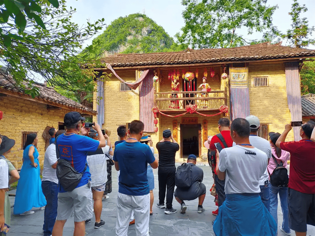 流河寨坐落于河池市宜州区刘三姐镇马安村内刘三姐故里景区,是国家4a