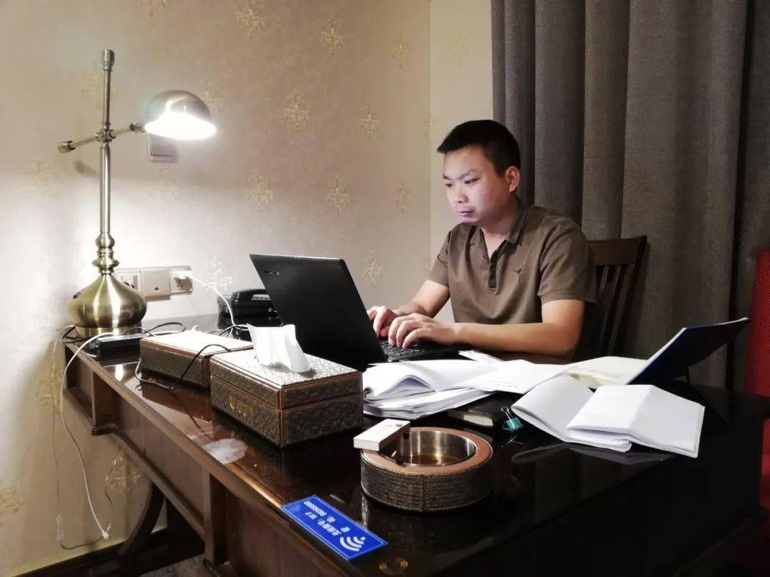 蓝朋友郑永涛散文诗集人生无处不诗意被中国国家图书馆收藏