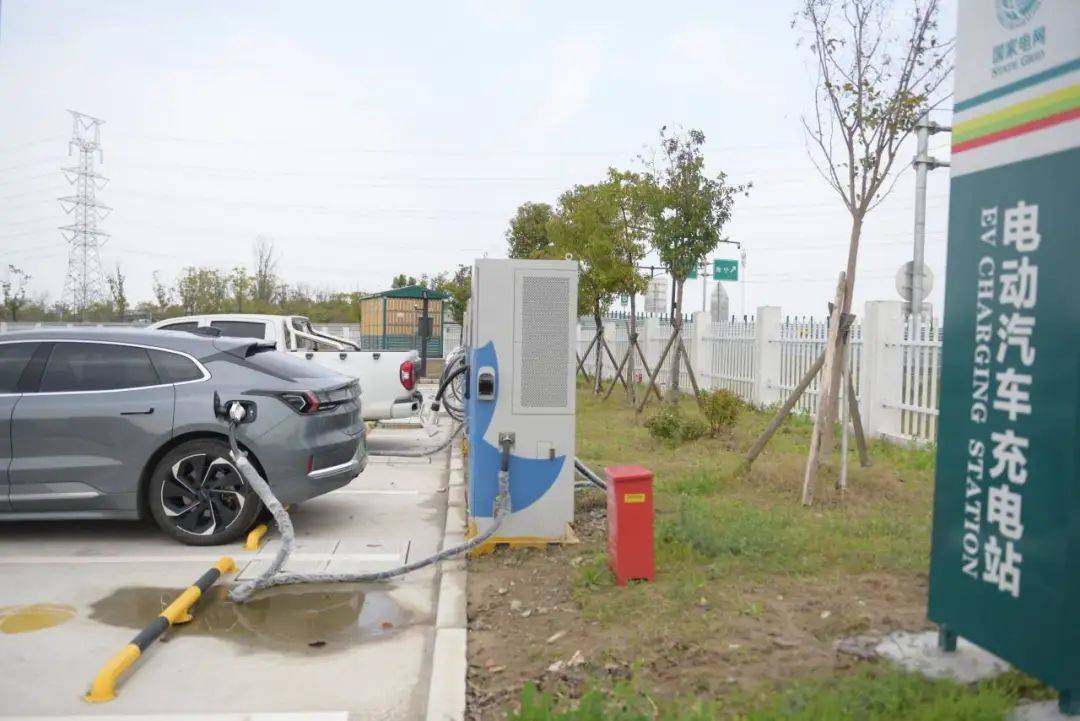 好消息嘉兴首个高速收费站新能源充电站投入使用