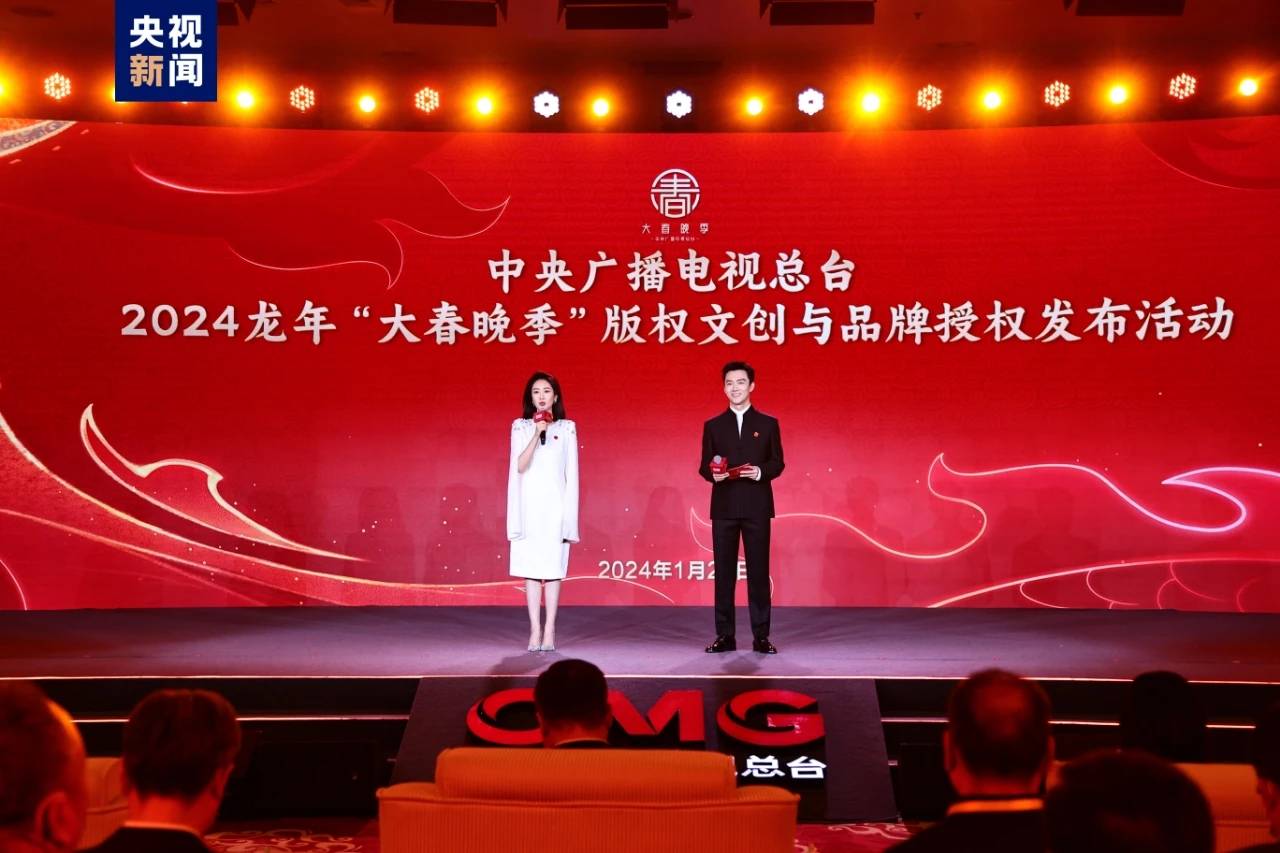 其实,对于才进央视3年的新生代来说,王嘉宁在同龄人中已经属于发展得