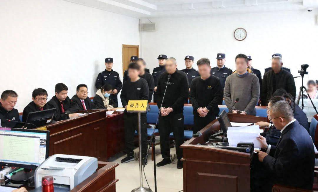 济南这一古墓被盗9人受审