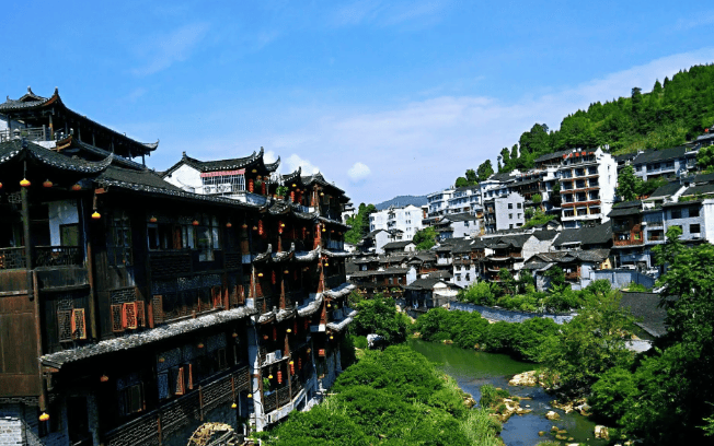 独家推出《跟着大师走》系列|行摄茶峒古镇.芙蓉镇.矮寨大桥!