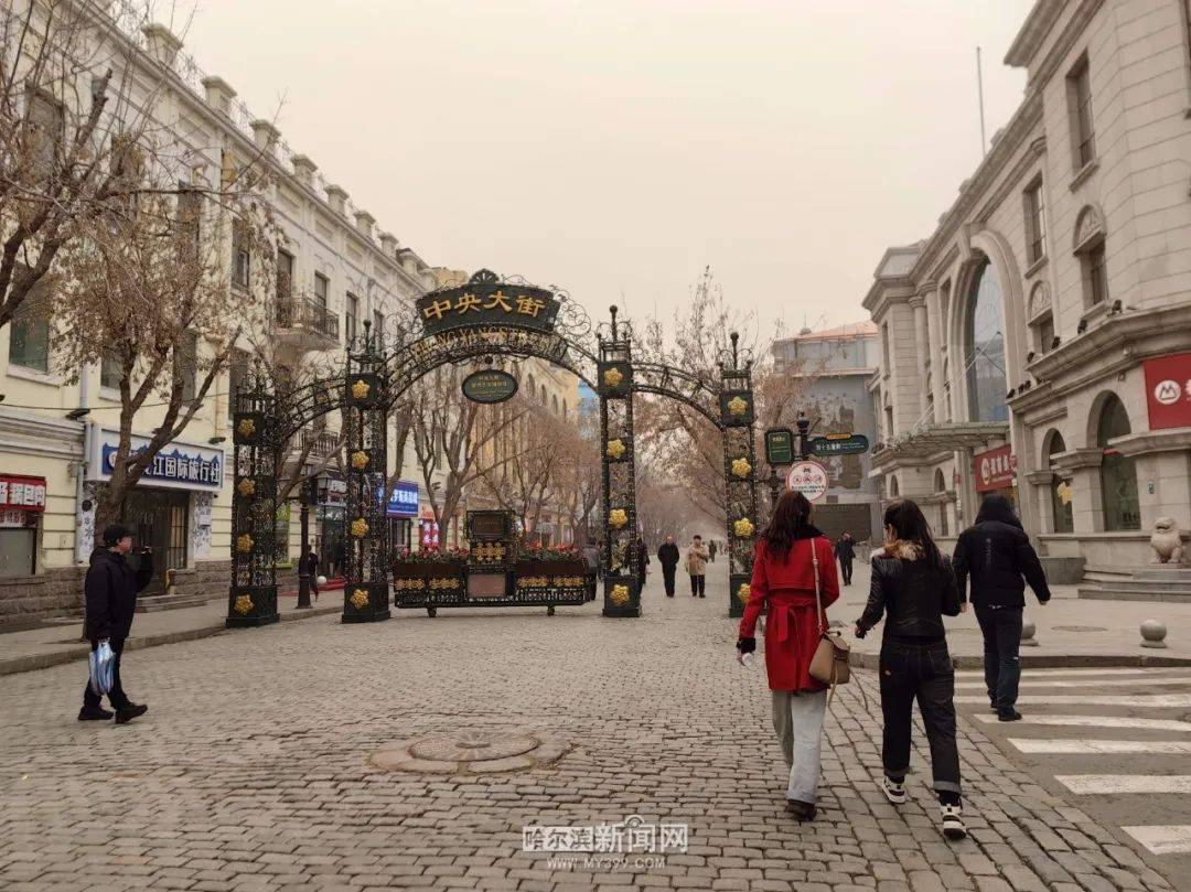 预计未来24小时,黑河南部,伊春南部,齐齐哈尔,大庆,绥化,哈尔滨有沙尘