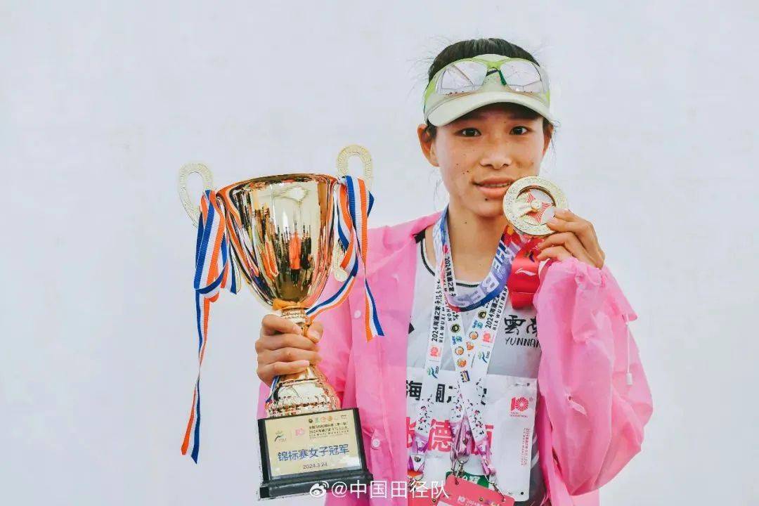 记者看赛事双重身份体验无锡马拉松