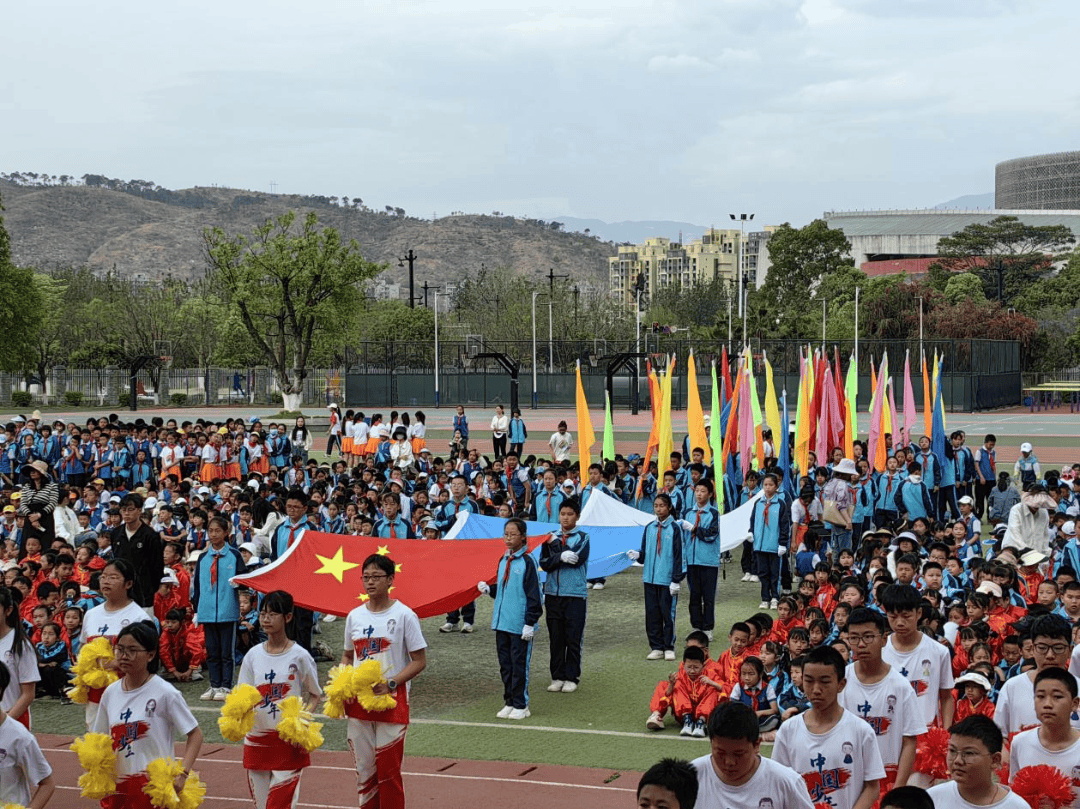 西昌阳光学校校花图片