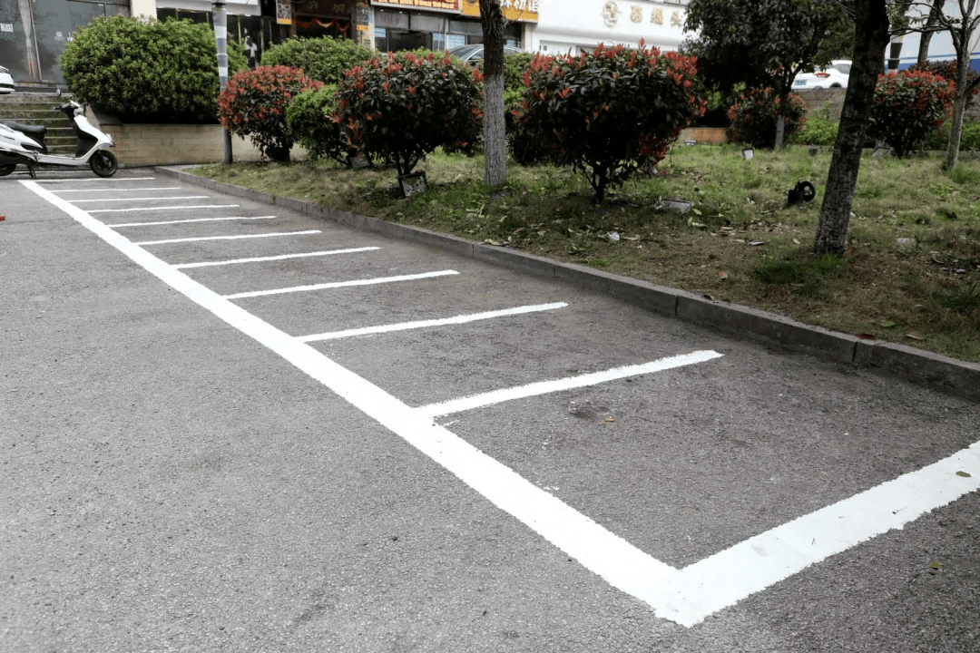 好消息大龙开发区新增81个停车位