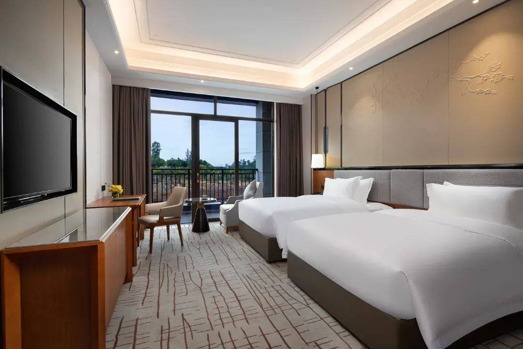 4月9日铁发06599茂名双国际五星温德姆酒店纯玩三天豪住浪漫海岸