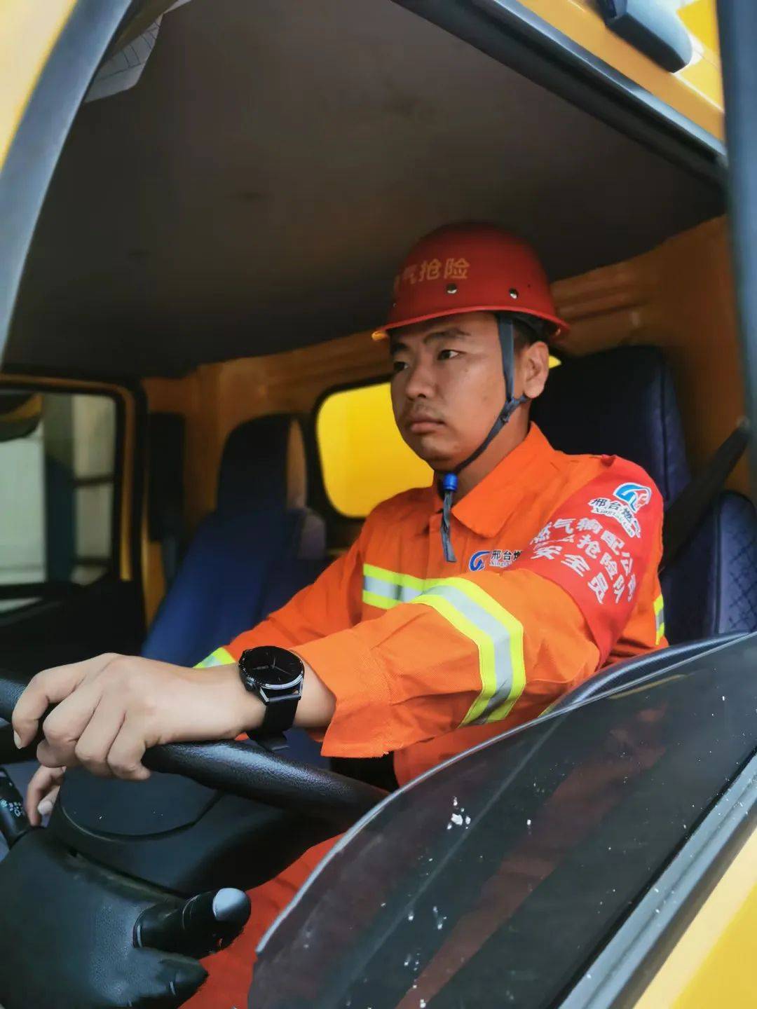 泉城故事青传递寻访奋斗好青年青年岗位能手许磊