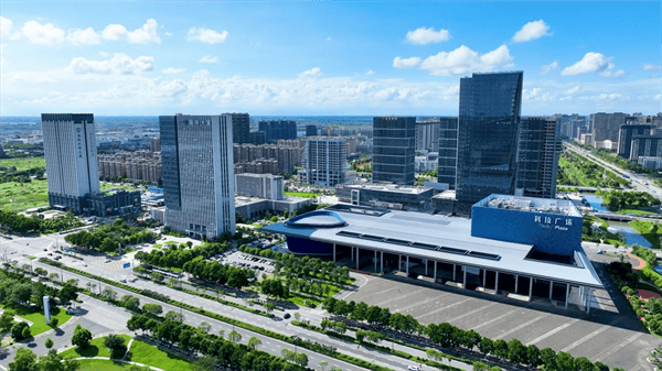 盐城国家高新区无事不扰减负担有求必应促发展