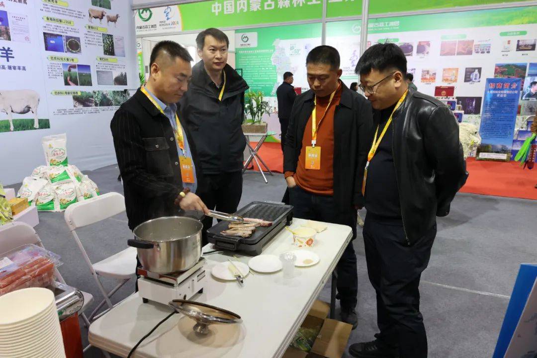 巴彦淖尔市农科所多项科技成果亮相内蒙古国际农博会