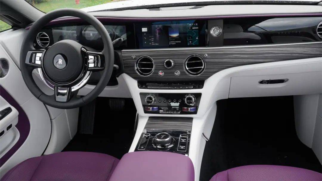 落入凡间的精灵,试驾劳斯莱斯闪灵spectre_搜狐汽车_搜狐网